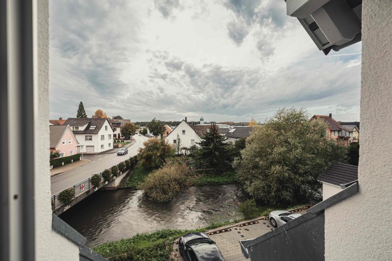 Ferienwohnungen Und Boardinghouse Heimbach In Renchen Exterior photo